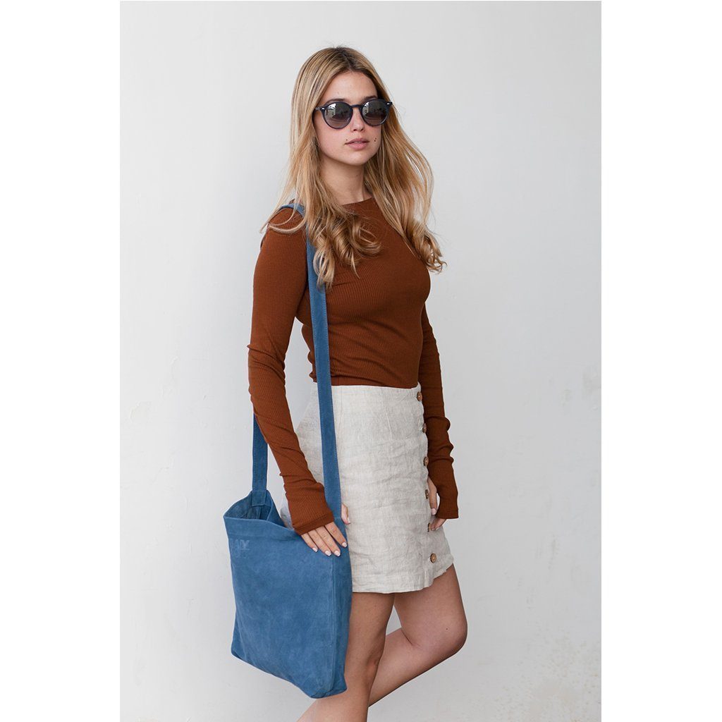 Over body handbags store