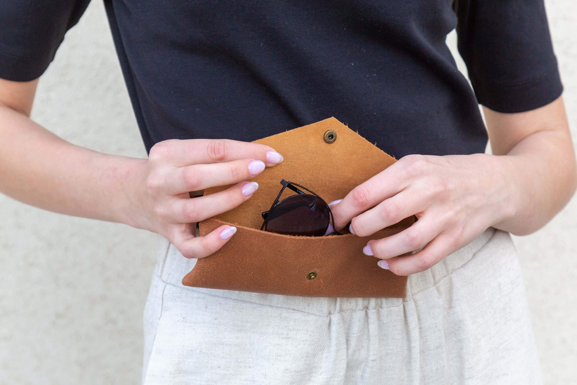 leather sunglasses case, leather pouch, leather envelope pouch, small gift, accessories, brown leather case, pencils case, handmade leather, ||Brown||