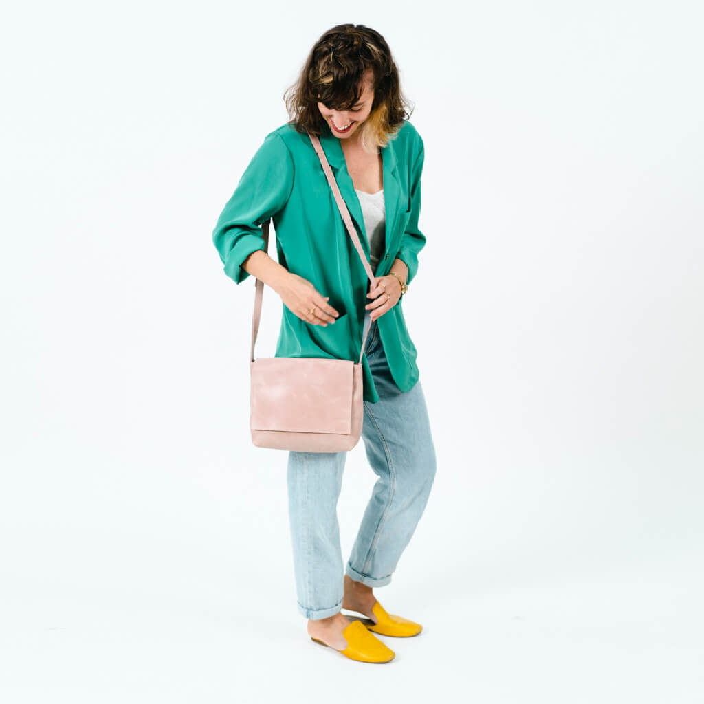 Women's crossbody purse discount